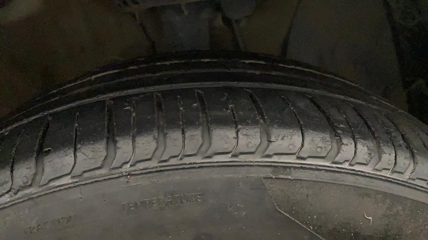 2019 Hyundai VENUE SX 1.0 TURBO, Petrol, Manual, 25,639 km, Right Front Tyre Tread
