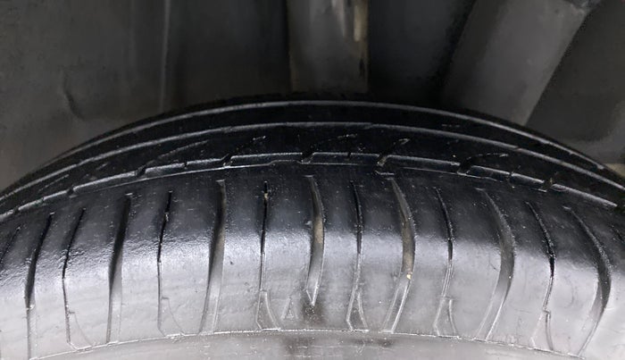 2019 Hyundai GRAND I10 NIOS SPORTZ U2 AMT 1.2 CRDI, Diesel, Automatic, 34,348 km, Left Rear Tyre Tread