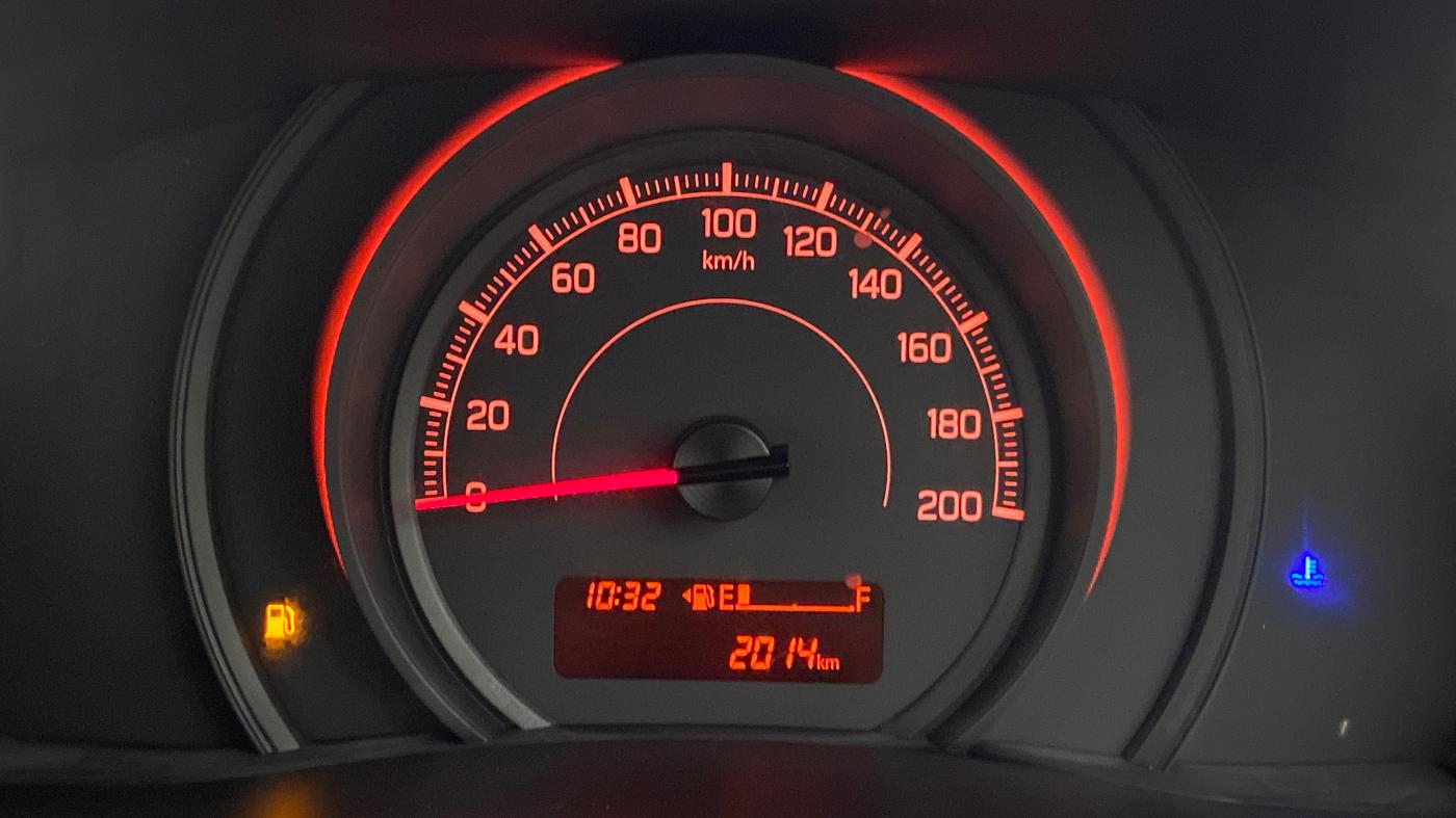 2019 Maruti Swift LXI, Petrol, Manual, 1,994 km, Odometer Image