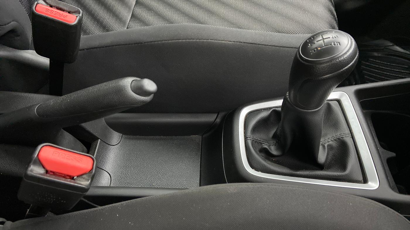 2019 Maruti Swift LXI, Petrol, Manual, 1,994 km, Gear Lever