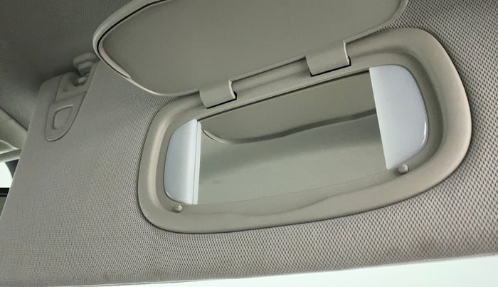 2018 Jeep Compass LIMITED 1.4 PETROL AT, Petrol, Automatic, 50,636 km, Ceiling - Vanity mirror light not working