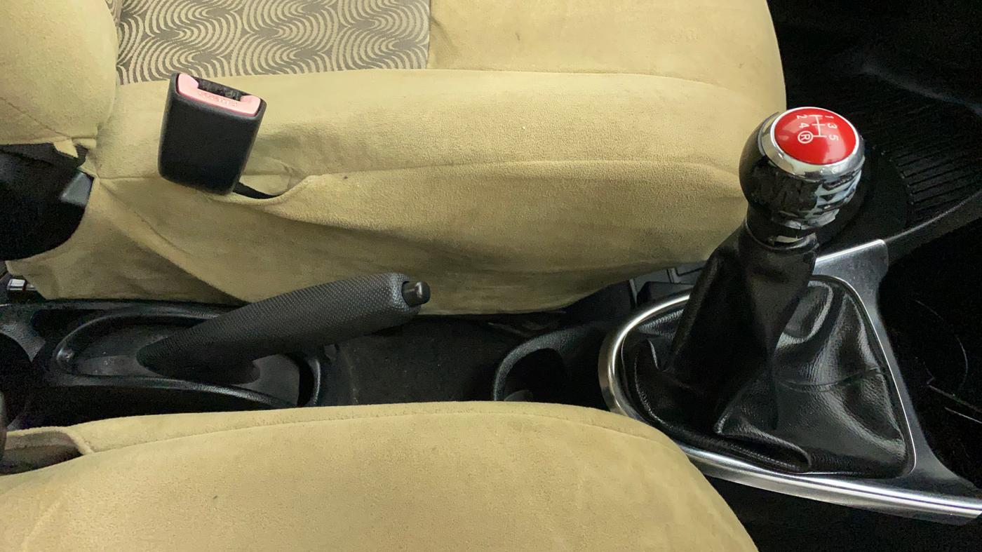 2011 Toyota Etios V, Petrol, Manual, 47,313 km, Gear Lever