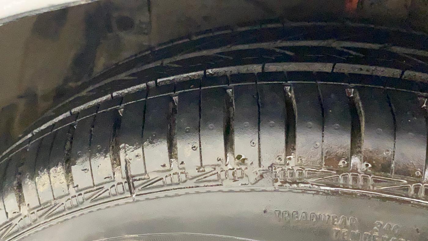 2017 Maruti Ciaz DELTA 1.4 AT PETROL, Petrol, Automatic, 78,774 km, Left Front Tyre Tread