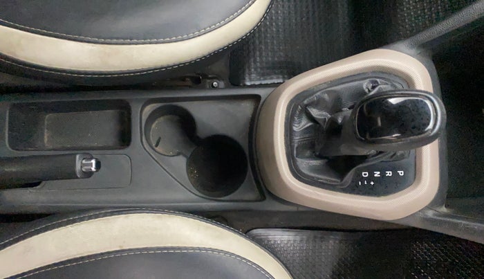 2014 Hyundai Grand i10 ASTA AT 1.2 KAPPA VTVT, Petrol, Automatic, 1,40,874 km, Gear Lever