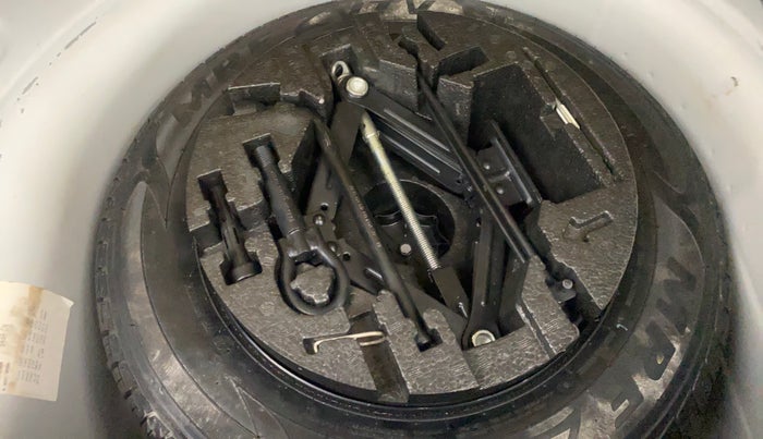 2017 Volkswagen Polo COMFORTLINE 1.2L, Petrol, Manual, 70,942 km, Spare Tyre