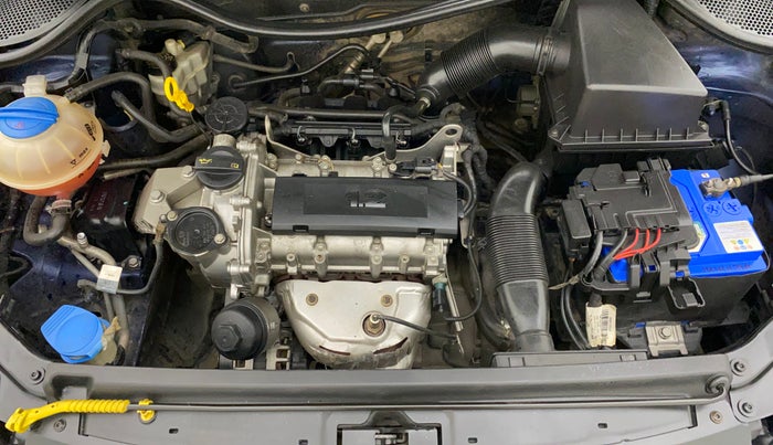 2014 Volkswagen Polo COMFORTLINE 1.2L, Petrol, Manual, 81,886 km, Open Bonet