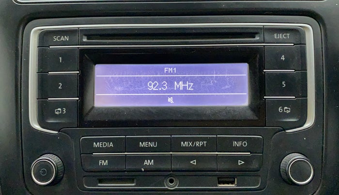 2014 Volkswagen Polo COMFORTLINE 1.2L, Petrol, Manual, 81,886 km, Infotainment System