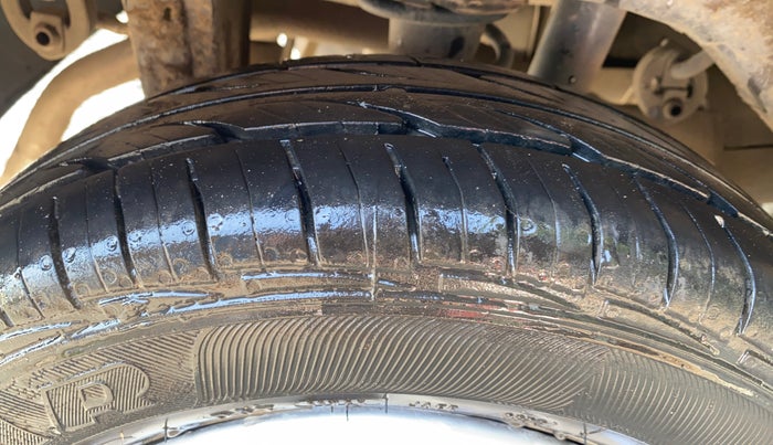 2022 Maruti Alto LXI O, Petrol, Manual, 65,099 km, Right Rear Tyre Tread