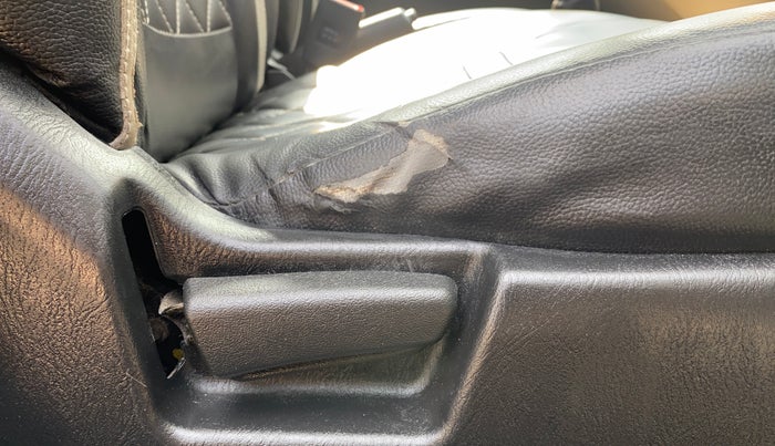 2022 Maruti Alto LXI O, Petrol, Manual, 65,099 km, Driver Side Adjustment Panel