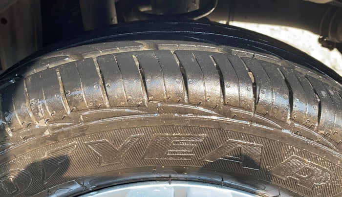 2022 Maruti Alto LXI O, Petrol, Manual, 65,099 km, Left Rear Tyre Tread