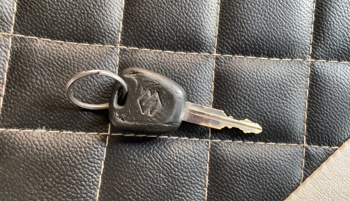 2022 Maruti Alto LXI O, Petrol, Manual, 65,099 km, Key Close Up