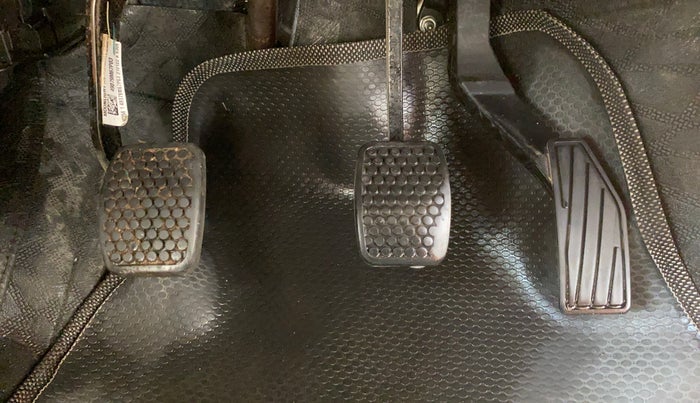 2022 Maruti Alto LXI O, Petrol, Manual, 65,099 km, Pedals