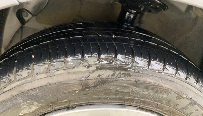 2019 Hyundai Xcent S 1.2, Petrol, Manual, 72,577 km, Left Front Tyre Tread