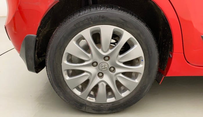 2016 Maruti Baleno ZETA PETROL 1.2, Petrol, Manual, 1,24,245 km, Right Rear Wheel