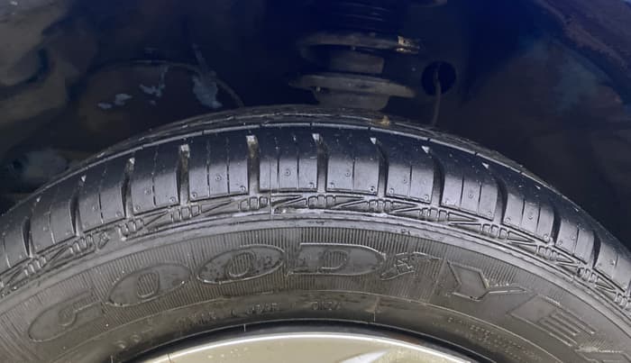 2019 Maruti S PRESSO VXI PLUS AMT, Petrol, Automatic, 81,296 km, Left Front Tyre Tread