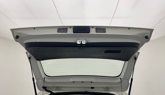 2021 KIA SONET HTK PLUS 1.5, Diesel, Manual, 25,438 km, Boot Door Open
