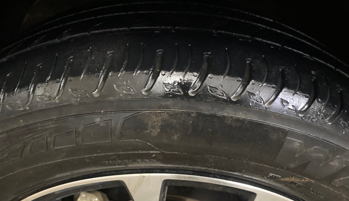 2024 Maruti XL6 ZETA MT, Petrol, Manual, 17,282 km, Left Front Tyre Tread