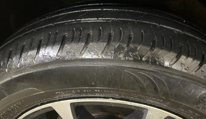 2024 Maruti XL6 ZETA MT, Petrol, Manual, 17,282 km, Right Front Tyre Tread