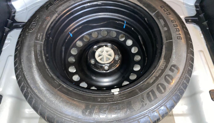 2017 Hyundai Creta SX PLUS 1.6 PETROL, Petrol, Manual, 77,797 km, Spare Tyre