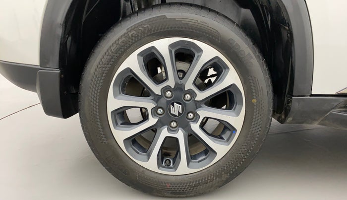 2023 Maruti Grand Vitara ALPHA SMART HYBRID, Petrol, Manual, 8,577 km, Right Rear Wheel