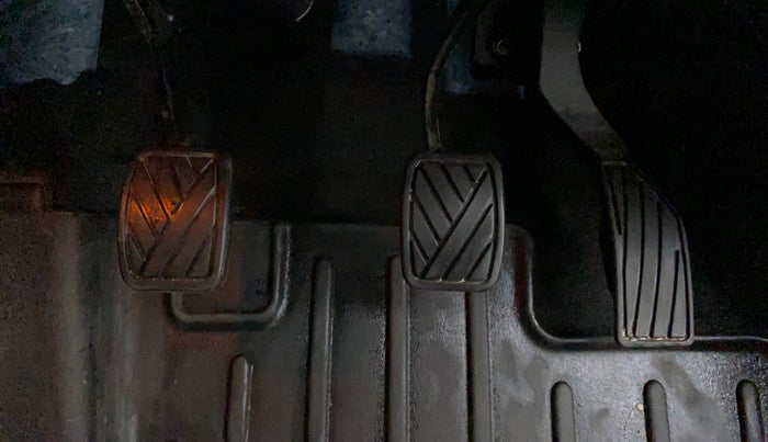 2023 Maruti Grand Vitara ALPHA SMART HYBRID, Petrol, Manual, 8,577 km, Pedals