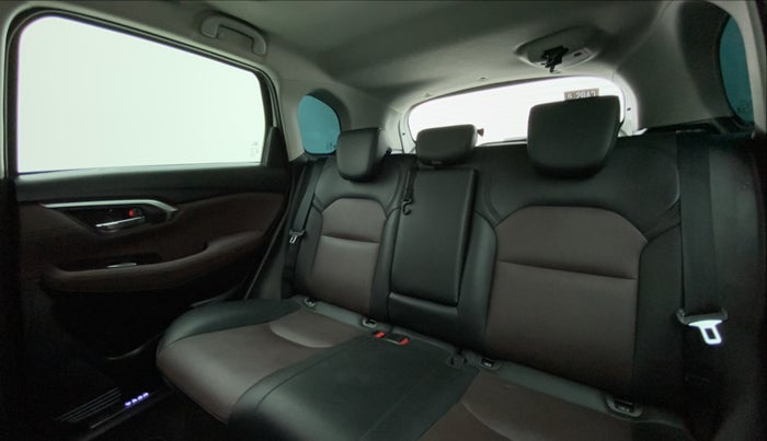 2023 Maruti Grand Vitara ALPHA SMART HYBRID, Petrol, Manual, 8,577 km, Right Side Rear Door Cabin