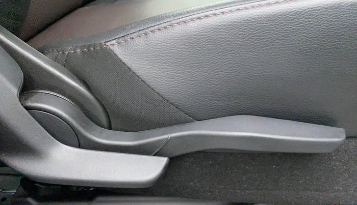 2023 Maruti Grand Vitara ALPHA SMART HYBRID, Petrol, Manual, 8,577 km, Driver Side Adjustment Panel