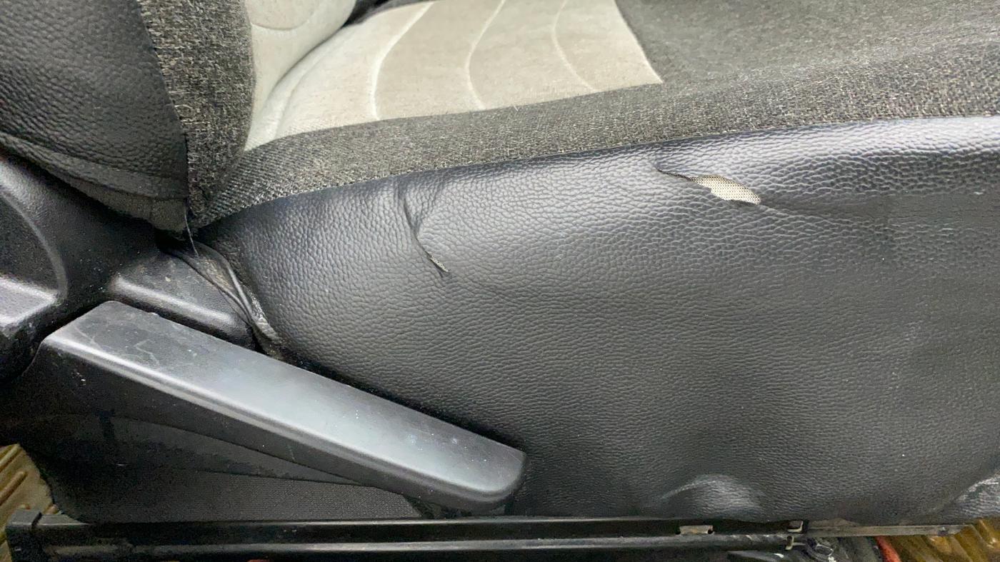 2011 Toyota Etios G, Petrol, Manual, 80,532 km, Driver Side Adjustment Panel