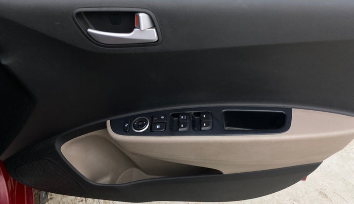 2017 Hyundai Grand i10 ASTA 1.2 KAPPA VTVT, Petrol, Manual, 1,03,772 km, Driver Side Door Panels Control