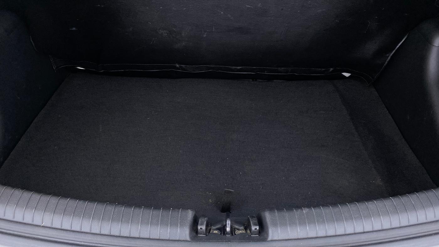 2016 Hyundai Grand i10 ASTA 1.2 VTVT, Petrol, Manual, 92,782 km, Boot Inside