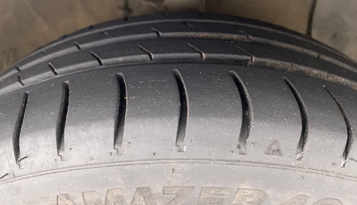 2016 Hyundai Grand i10 ASTA 1.2 VTVT, Petrol, Manual, 92,782 km, Right Front Tyre Tread