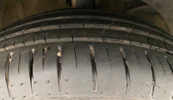 2021 Maruti Baleno ZETA CVT PETROL 1.2, Petrol, Automatic, 7,605 km, Right Front Tyre Tread