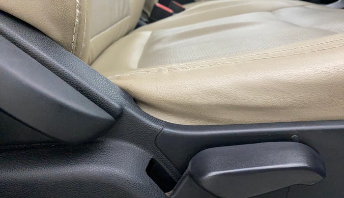 2019 Ford Ecosport TITANIUM 1.5L DIESEL, Diesel, Manual, 1,10,206 km, Driver Side Adjustment Panel