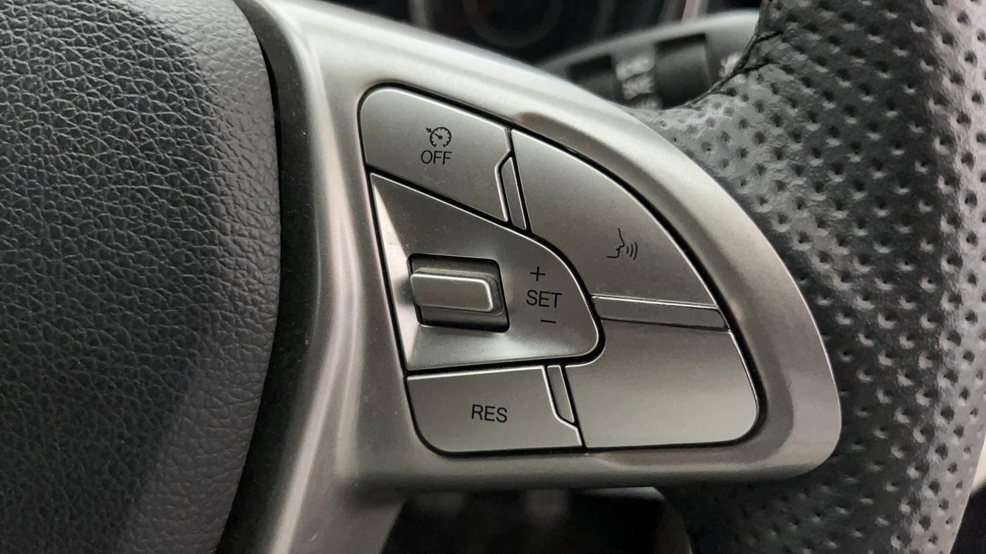 2022 Mahindra XUV300 W8 1.5 DIESEL, Diesel, Manual, 25,448 km, Adaptive Cruise Control