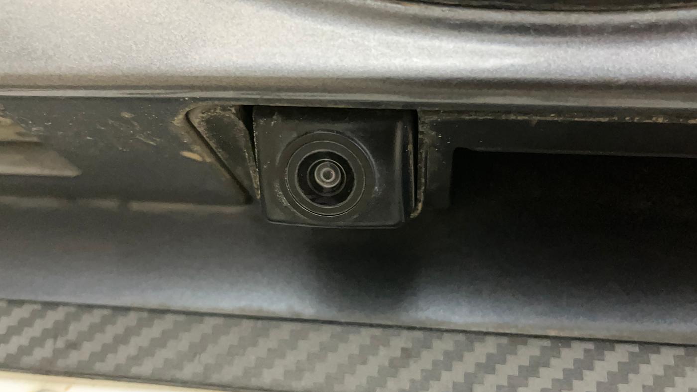 2022 Mahindra XUV300 W8 1.5 DIESEL, Diesel, Manual, 25,448 km, Parking Camera