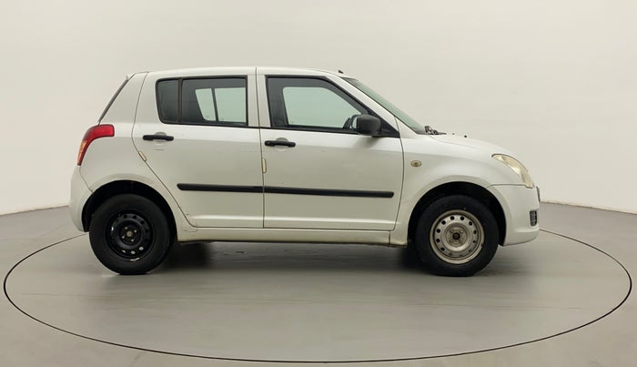 2011 Maruti Swift LXI, Petrol, Manual, 45,037 km, Right Side View