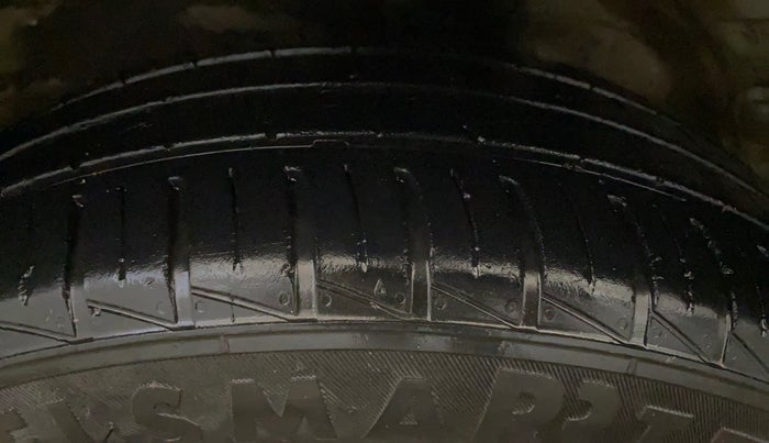 2018 Maruti Wagon R 1.0 VXI, Petrol, Manual, 58,271 km, Left Front Tyre Tread