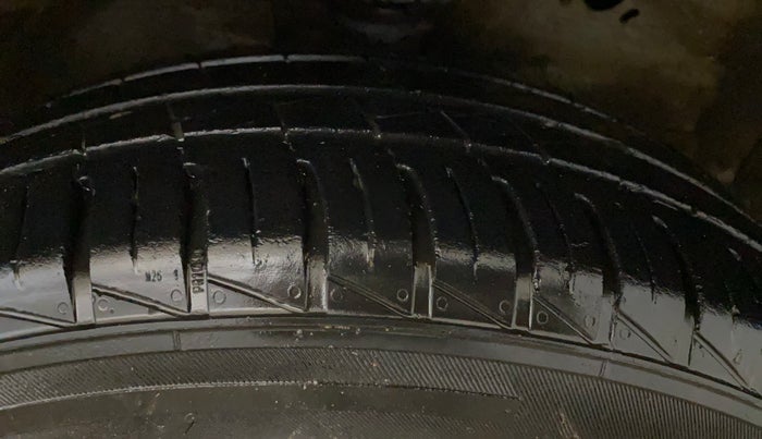 2018 Maruti Wagon R 1.0 VXI, Petrol, Manual, 58,271 km, Right Front Tyre Tread