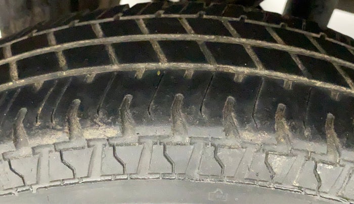 2014 Maruti Alto 800 LXI, Petrol, Manual, 62,651 km, Right Rear Tyre Tread