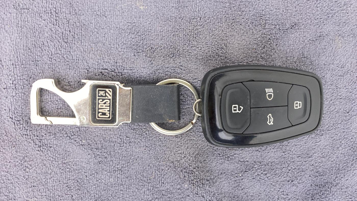 2021 Tata Harrier XZ PLUS 2.0L DUAL TONE, Diesel, Manual, 17,488 km, Key Close Up