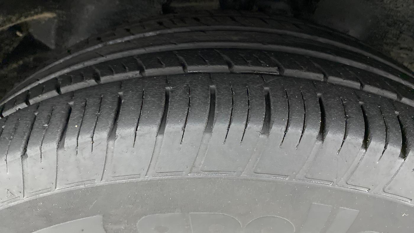 2021 Tata Harrier XZ PLUS 2.0L DUAL TONE, Diesel, Manual, 17,488 km, Left Front Tyre Tread