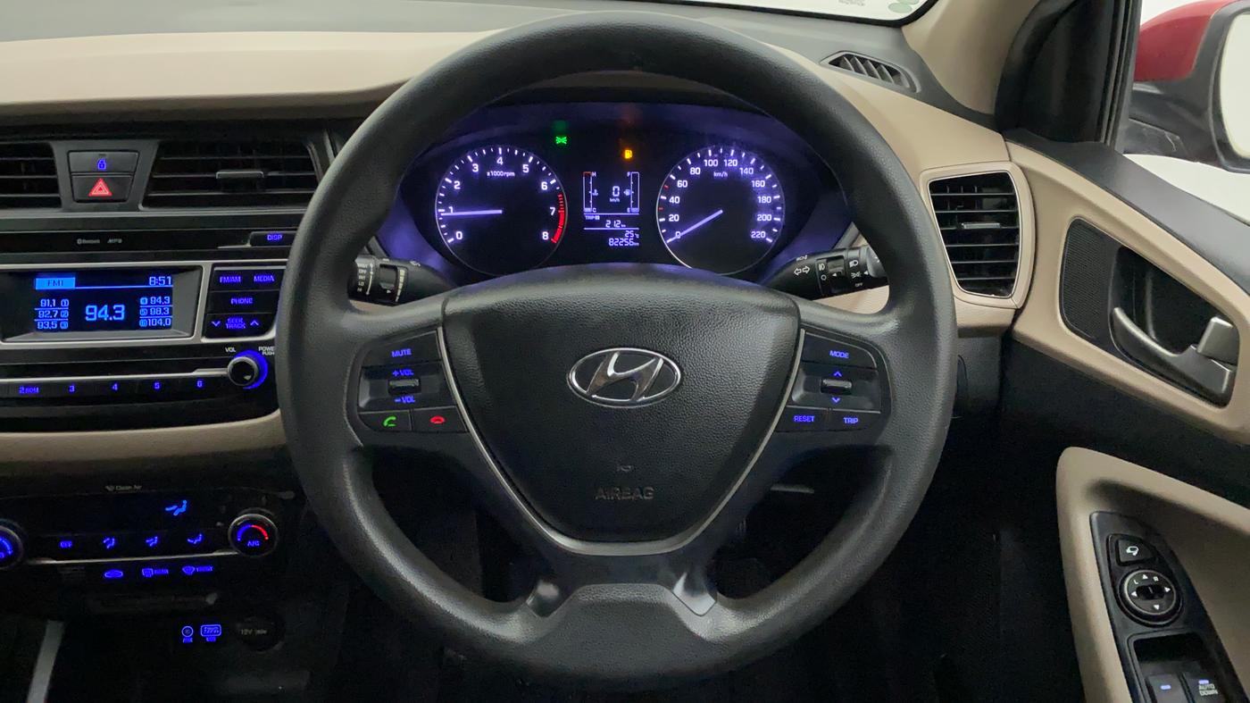 2016 Hyundai Elite i20 SPORTZ 1.2, Petrol, Manual, 82,256 km, Steering Wheel Close Up