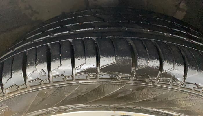 2018 Hyundai Verna 1.6 VTVT SX (O) AT, Petrol, Automatic, 48,550 km, Right Front Tyre Tread