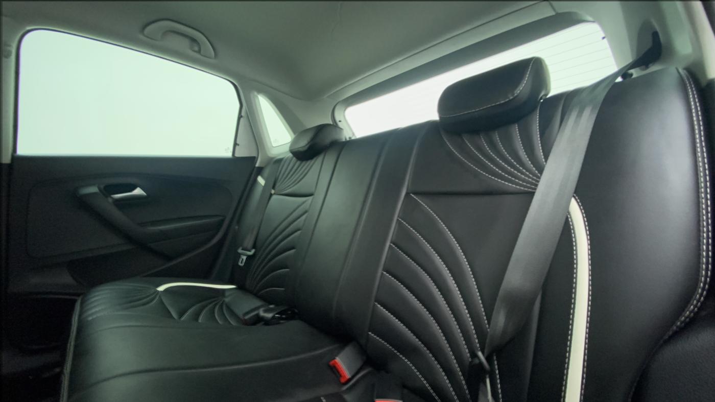 2020 Volkswagen Polo HIGHLINE PLUS 1.0 TSI AT, Petrol, Automatic, 26,526 km, Right Side Rear Door Cabin