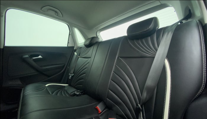 2020 Volkswagen Polo HIGHLINE PLUS 1.0 TSI AT, Petrol, Automatic, 26,526 km, Right Side Rear Door Cabin