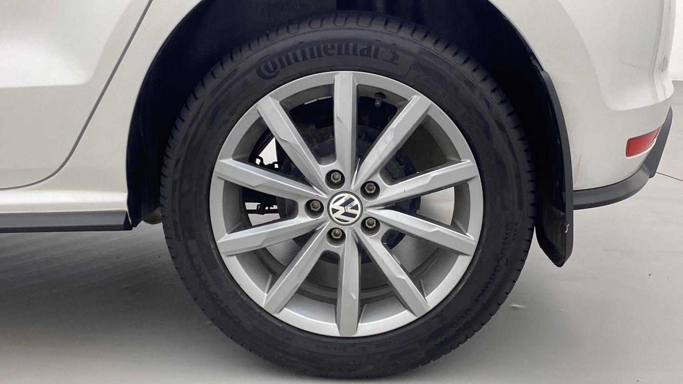2020 Volkswagen Polo HIGHLINE PLUS 1.0 TSI AT, Petrol, Automatic, 26,526 km, Left Rear Wheel