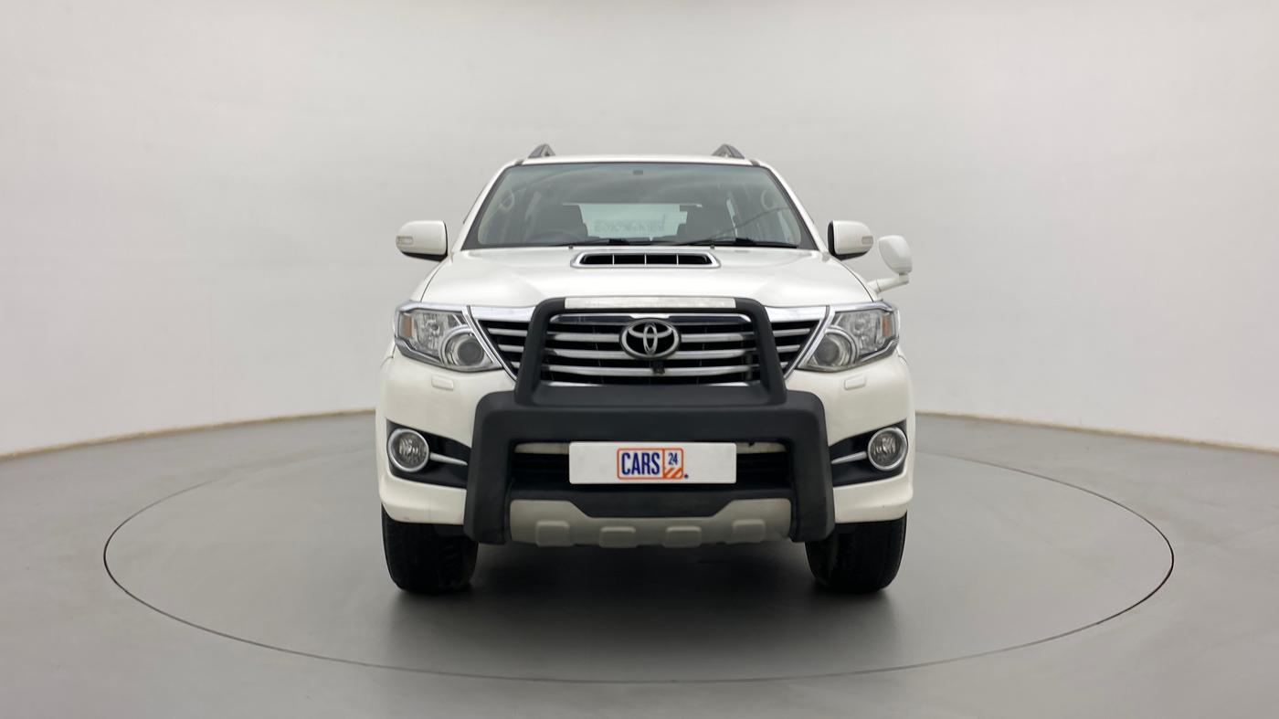 2015 Toyota Fortuner 3.0 4X2 MT, Diesel, Manual, 36,467 km, Front