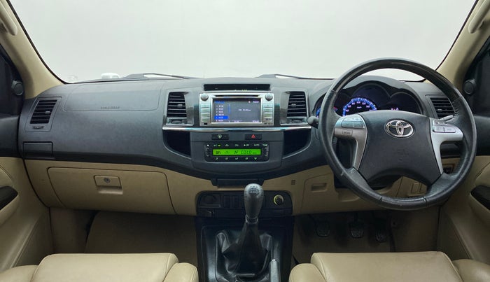 2015 Toyota Fortuner 3.0 4X2 MT, Diesel, Manual, 36,467 km, Dashboard