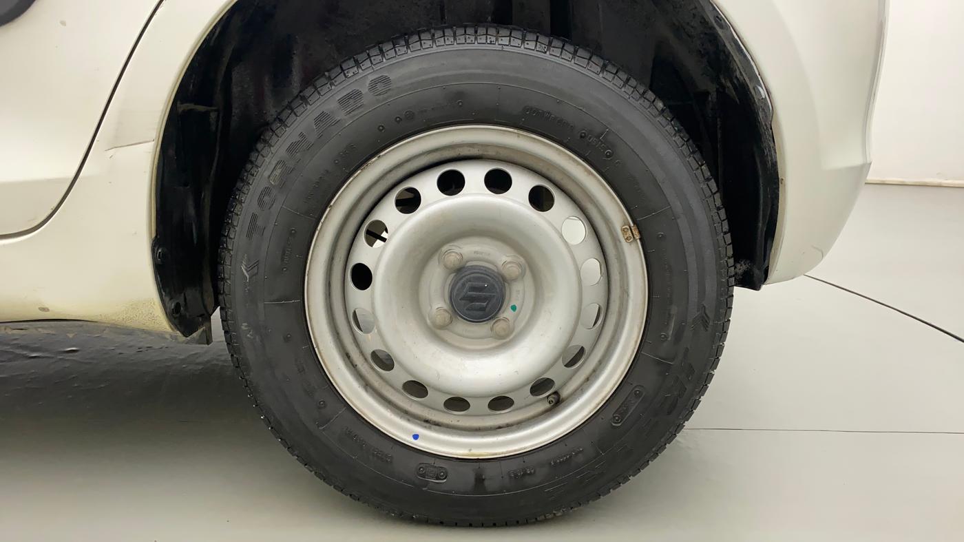 2015 Maruti Swift LXI (O), Petrol, Manual, 19,297 km, Left Rear Wheel