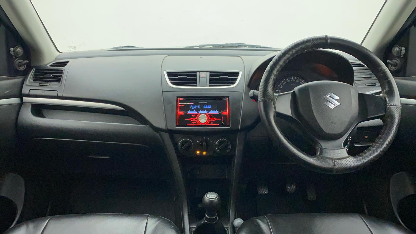 2015 Maruti Swift LXI (O), Petrol, Manual, 19,297 km, Dashboard
